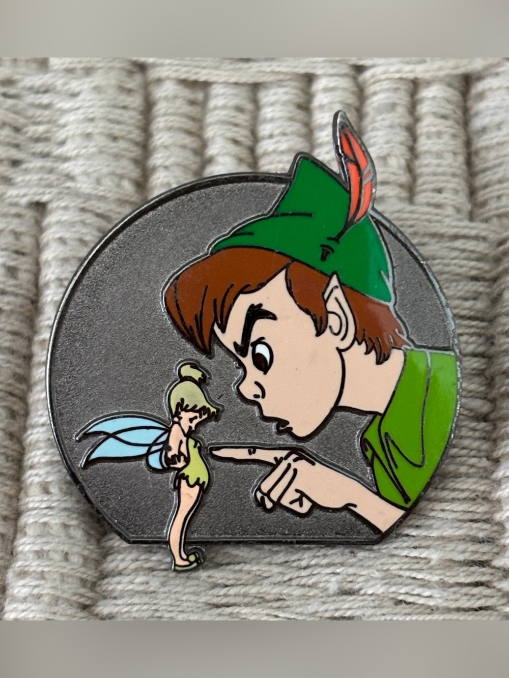 DISNEY 2000 Peter Pan Scolding Tinker Bell Millennium Pin